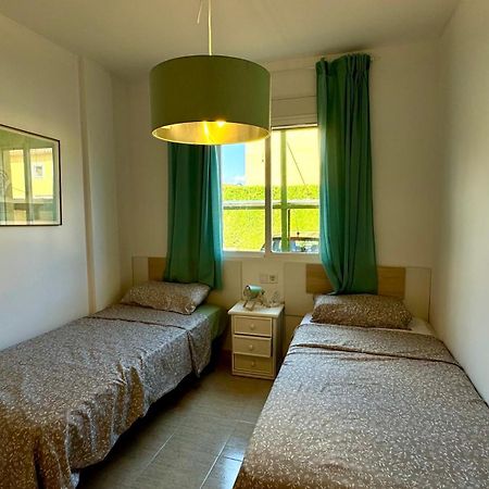 Datiler Vybdenia Bagian luar foto